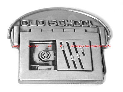   HEADPHONE OLD SCHOOL WALKMAN TAPE DECK RADIO MUSIC LOVER BELT BUCKLE