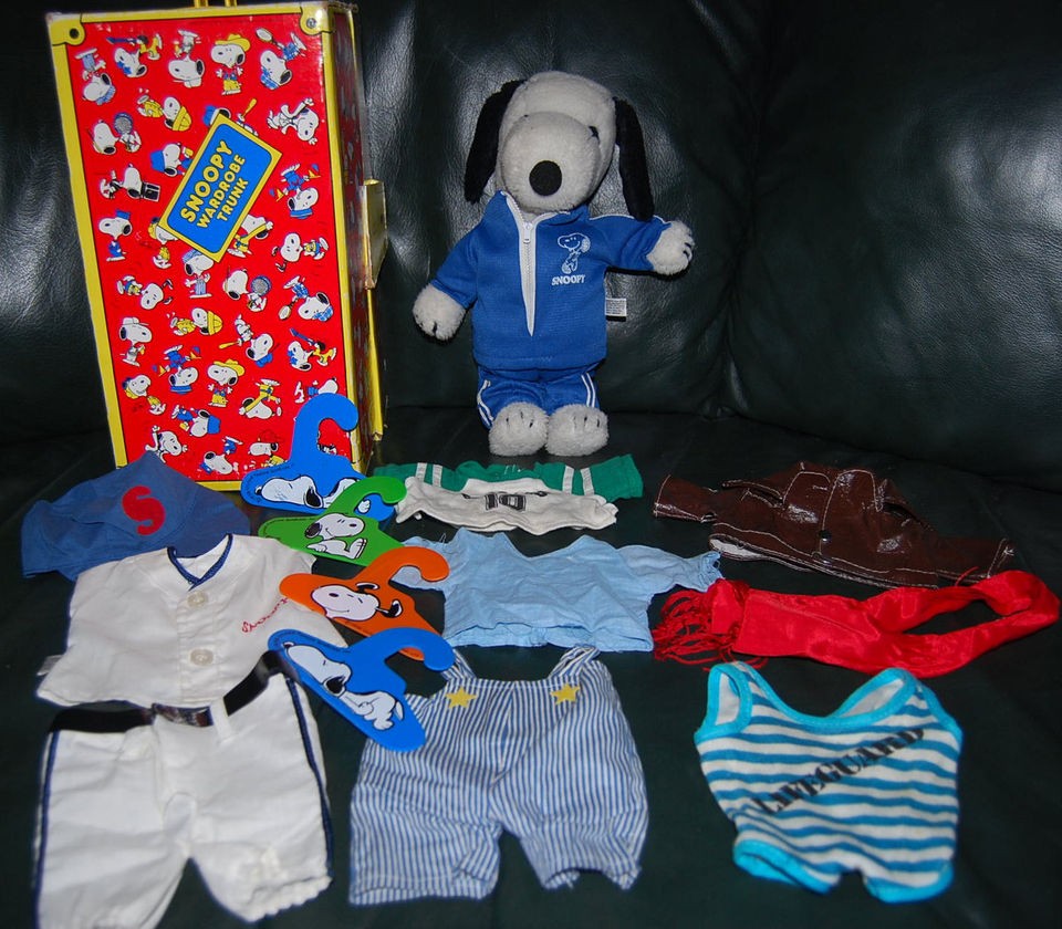 1958 VINTAGE PLUSH SNOOPY WARD ROBE CLOTHES LOT RED BARON BASEBALL 