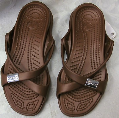 NEW CROCS WOMENS ADARA BRONZE/BRONZE W4