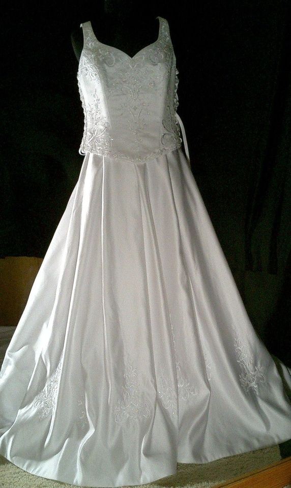 NWT Zurc for Impression 2777 Wedding Dress Gown with Straps Size 18 in 