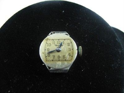 VINTAGE LADIES AVIA WATCH CO 17J WRISTWATCH MOVEMENT