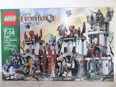 BRAND NEW* Lego 7097 Trolls Mountain Fortress Kingdoms Castle