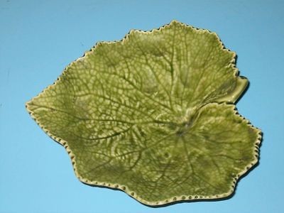 VINTAGE BORDALLO PINHEIRO MAJOLICA Squash ? LEAF BOWL Made in Portugal