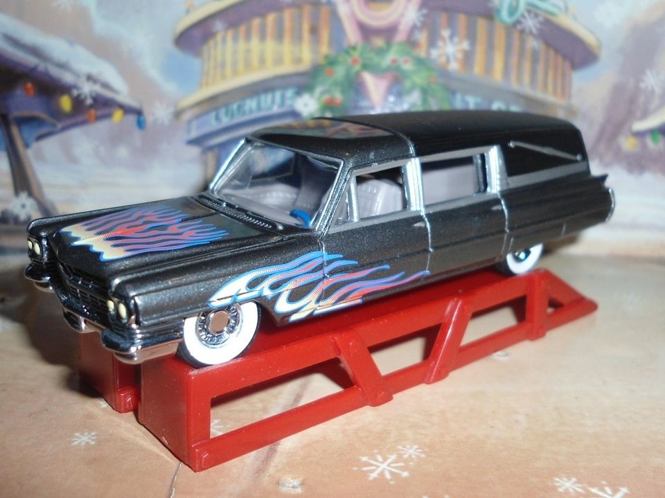 cadillac fleetwood in Toys & Hobbies