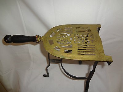 ANTIQUE BRASS IRON REST/PLANT STAND VERY ORNATE