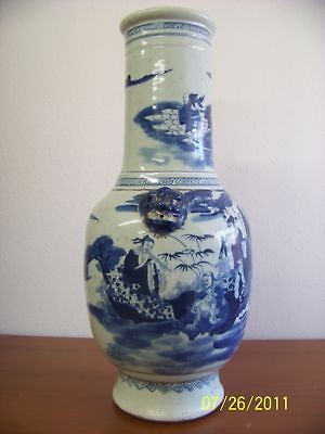 GIANT PORCELAIN BLUE AND WHITE VASE EXQUISITE DESIGN