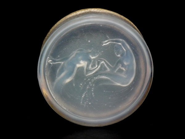 Rene Lalique Glass Chevalier DOrsay Powder box