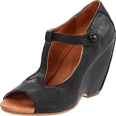 Gee WaWa Womens Clarissa Open Toe Wedge Black