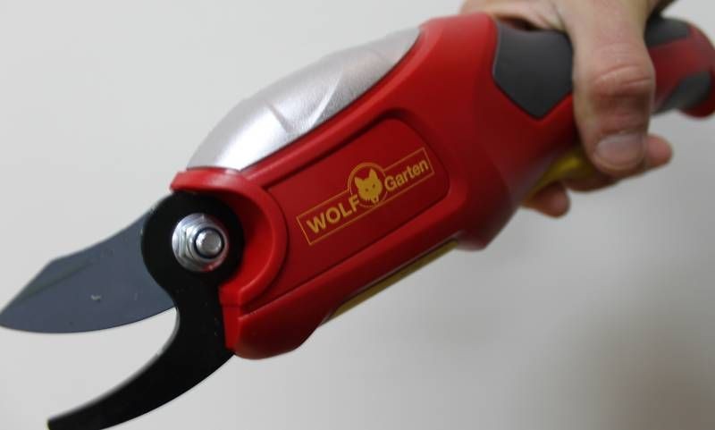   WOLF GARTEN LI ION POWER RR 2000 PRUNING CORDLESS PRUNER SCISSORS