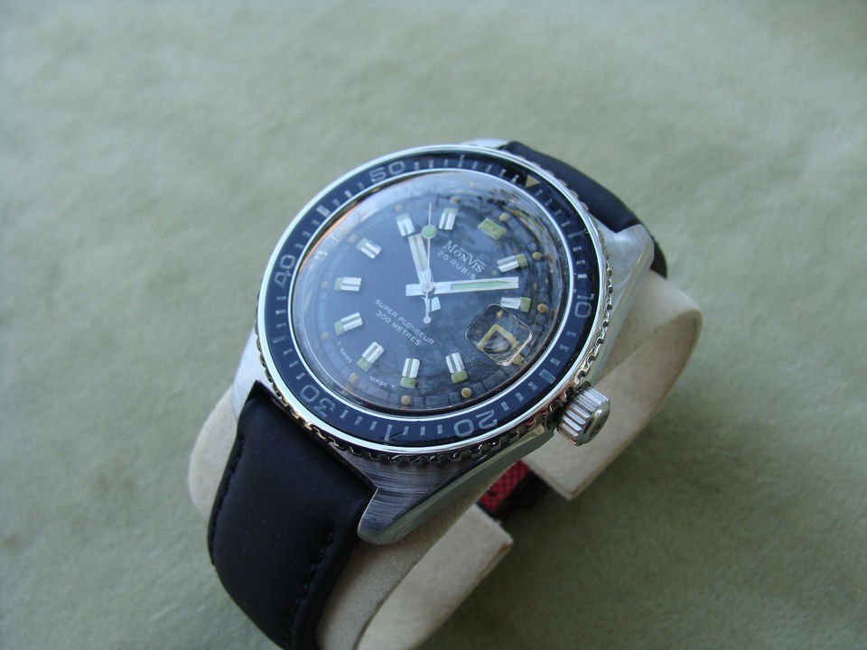 Vintage Diver Monvis Super Plongeur 300M Automatic Date Stainless 