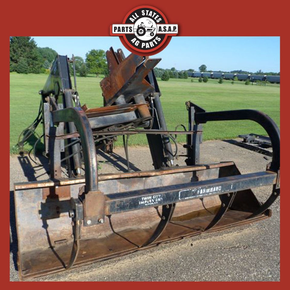 Farmhand loader off a Agco 9630 Tractor, 8 ft bucket