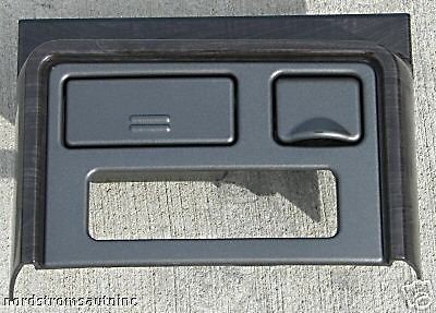 03 04 05 06 Yukon Denali Center Console Trim Bezel Nice