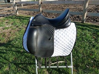 Prestige Milan Dressage Saddle   17/34 Excellent Condition