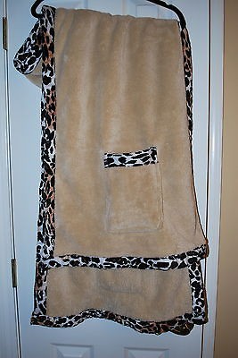 NIP NOBILITY READERS WRAP SHAWL BLANKET TAN & CHEETAH MICROTEC 22 X 