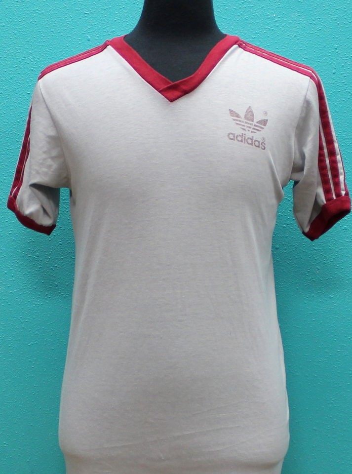 vintage ADIDAS 80s trefoil V NECK T SHIRT medium SOFT