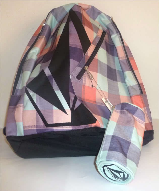 Volcom Plaid Backpack with matching pen holder bag NWT #4311