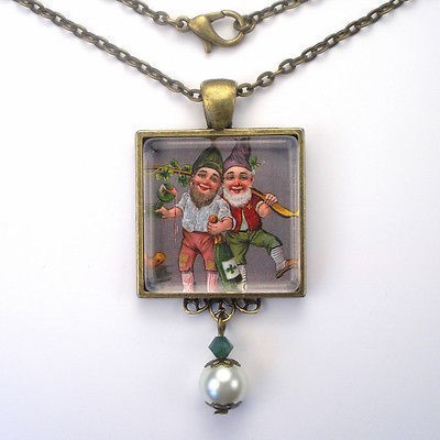 ST PATRICKS DAY IRISH GNOME ELF VINTAGE CHARM ART GLASS PENDANT 