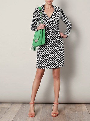 Diane von Furstenberg NEW JEANNE TWO MEDIUM CHAIN WRAP DRESS $345