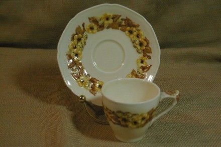 Crown Ducal Gainsborough CRD5 5 Demitasse Cup and Saucer Set