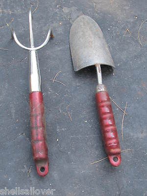 Vintage True Temper Garden Tools Hand Scratcher & Spade