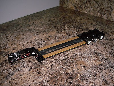 DCP 1/64 BLACK FONTAINE TRIAXLE LOWBOY