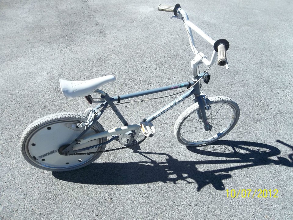 old school 1980s bmx Huffy Sigma