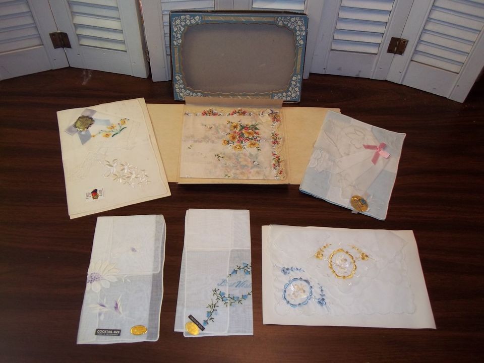 Lot of 10 Vintage & NEW Ladies Handkerchiefs~​Some in Original Boxes 