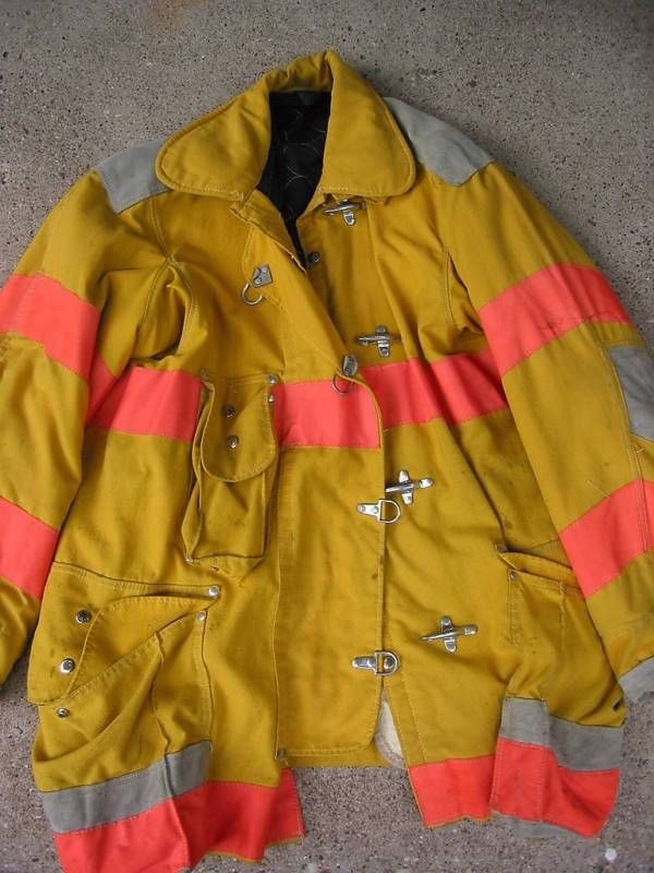 GENUINE JANESVILLE TURNOUT GEAR SIZE 46 Coat 40 Pants EXCELLENT 