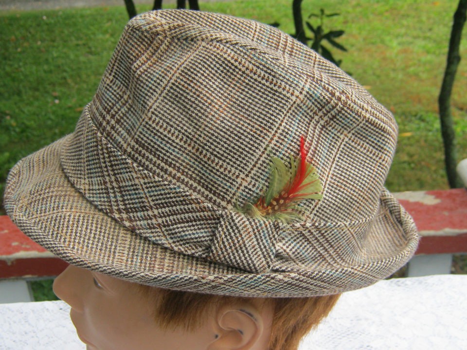 Vintage Men Fedora Stetson Brown Blue Cream Plaid Size 7 1/8 Feathered