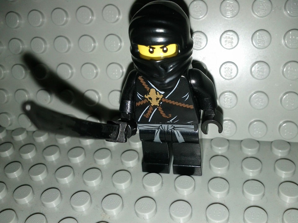 Lego Ninjas Castle Minifigures New Black Ninja Ninjago w Mask and on ...