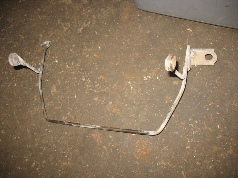 85 Honda atc250sx atc 250sx atc 250 sx front seat catch & rear 