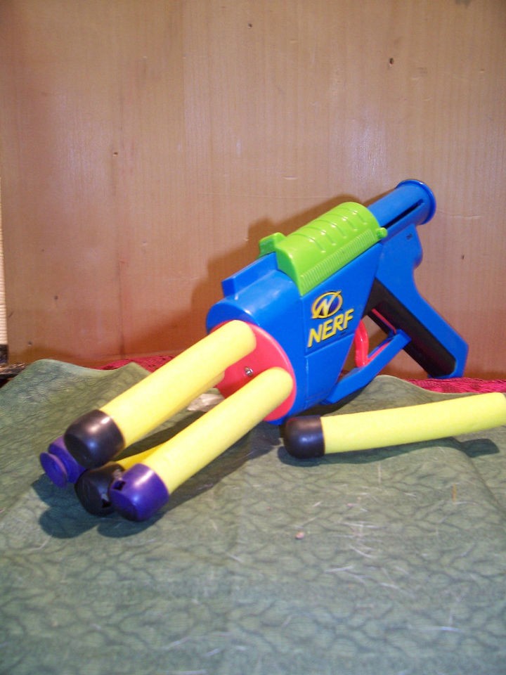 small nerf gun  20 00 buy it