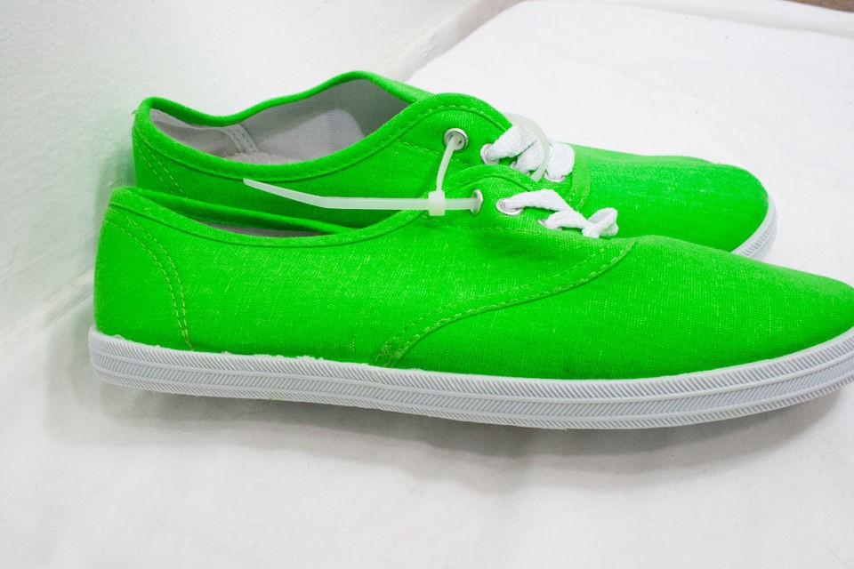   Van Style Solid Color Canvas Tennis Shoes Green Pink Orange Black