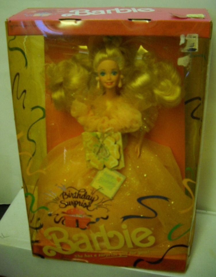 4561 NRFB Mattel Birthday Surprise Barbie Peach Dress (Bad Box)