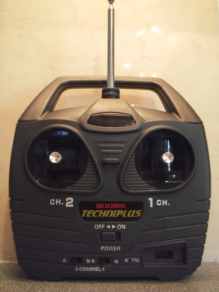   TECHNIPLUS AP 202 RADIO TRANSMITTER 27mhz AM 2 CHANNEL CONTROL UNIT