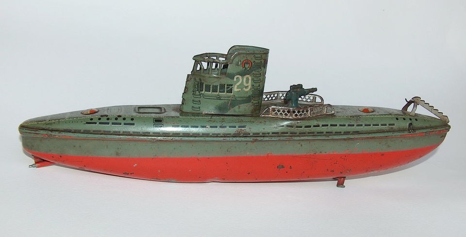ANTIQUE WWII GERMAN U 29 BOAT SUBMARINE WIND UP MILITARY MODEL TIN TOY 