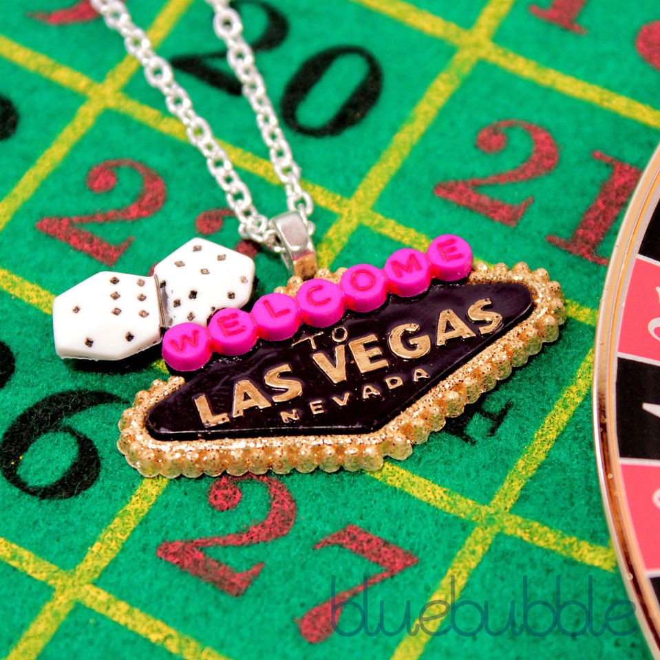 FUNKY CASINO NECKLACE MANY STYLES KITSCH RETRO COOL DRESS UP POKER ACE 