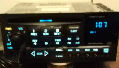 95 02 Chevy CD Player Silverado Tahoe Yukon Suburban Radio AUX IPOD 