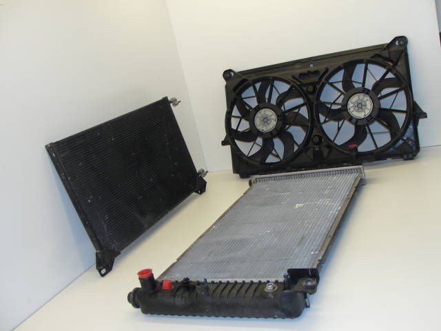 Silverado Sierra 04 05 FAN Radiator Condenser FANS Original 6.6 Diesel 