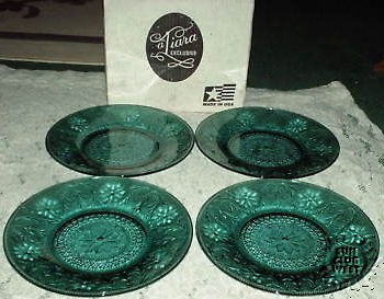 tiara spruce green sandwich glass dinner plates mib time