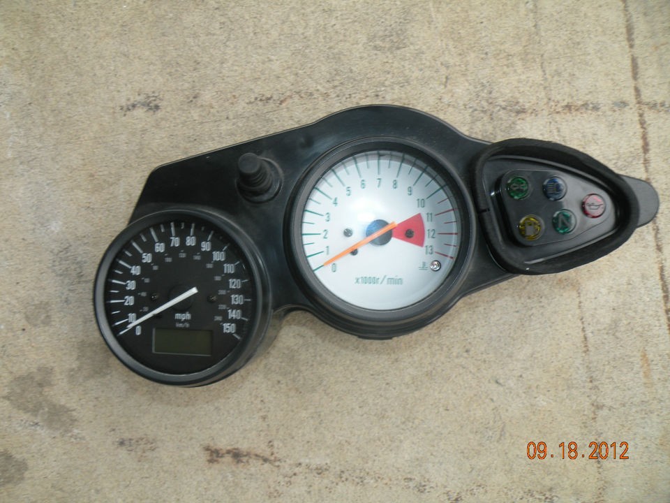   SV650S SV650 SV 650 SPEEDOMETER GAUGES CLUSTER 1999 2000 2001 2002