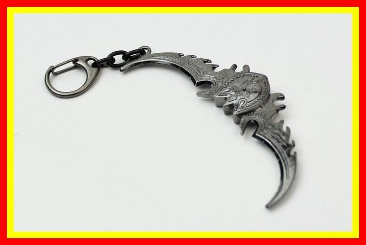 WOW Illidan weapon Warglaive of Azzinoth sword blade Keychain