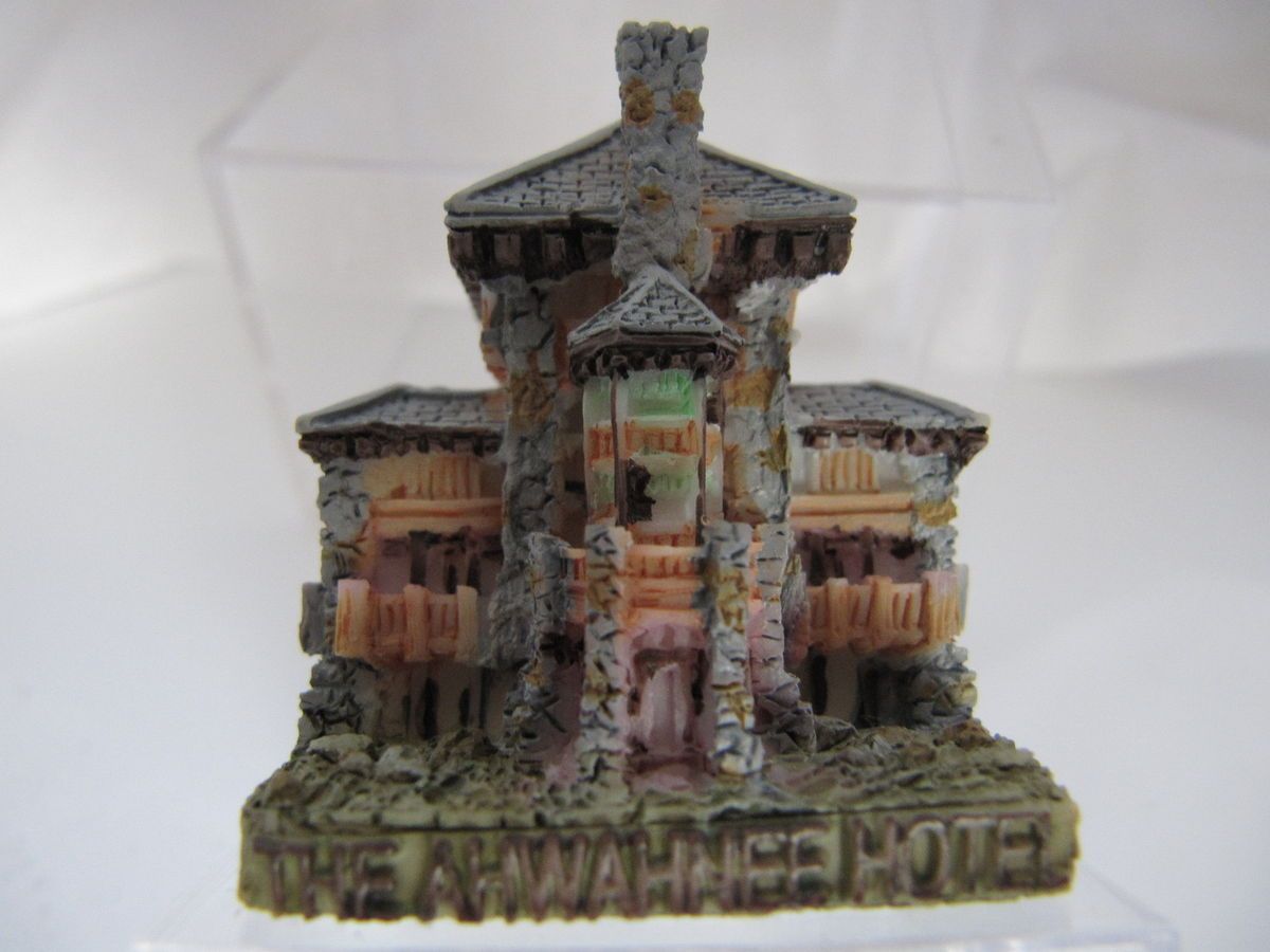 Ahwahnee Hotel Souvenir Building Yosemite National Park