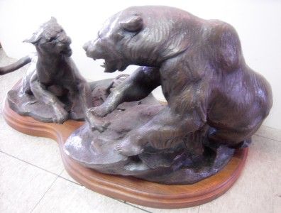 YOU ARE BIDDING ON A DENNIS ANDERSON MOUNTAIN LION FIGHTING A GRIZZLY 
