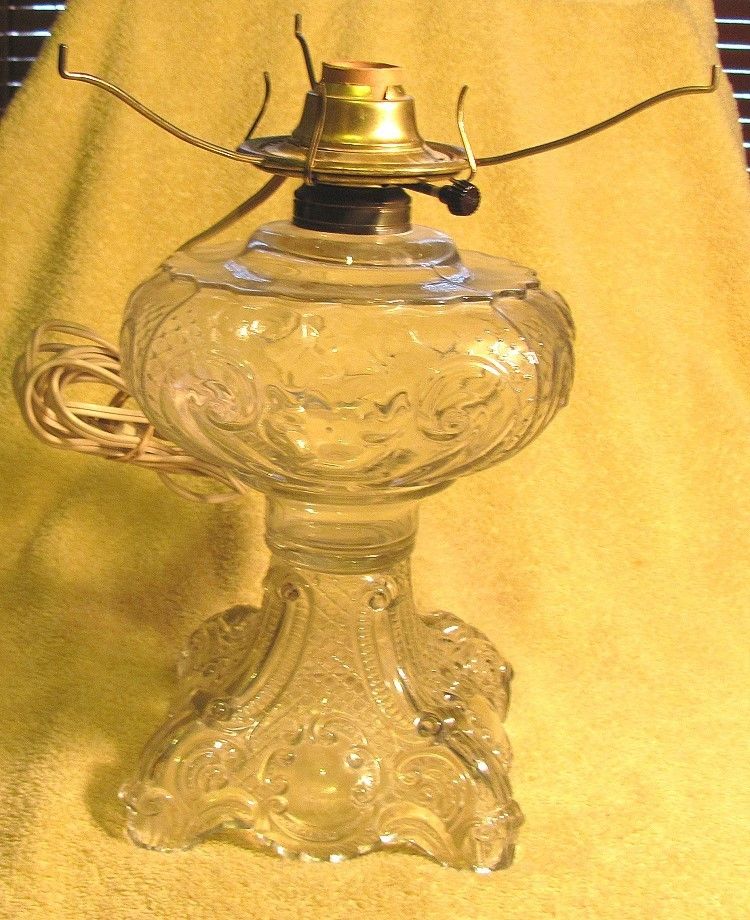 Antique Ornate Electric Converted Glass Kerosene Oil Parlor Table Lamp 