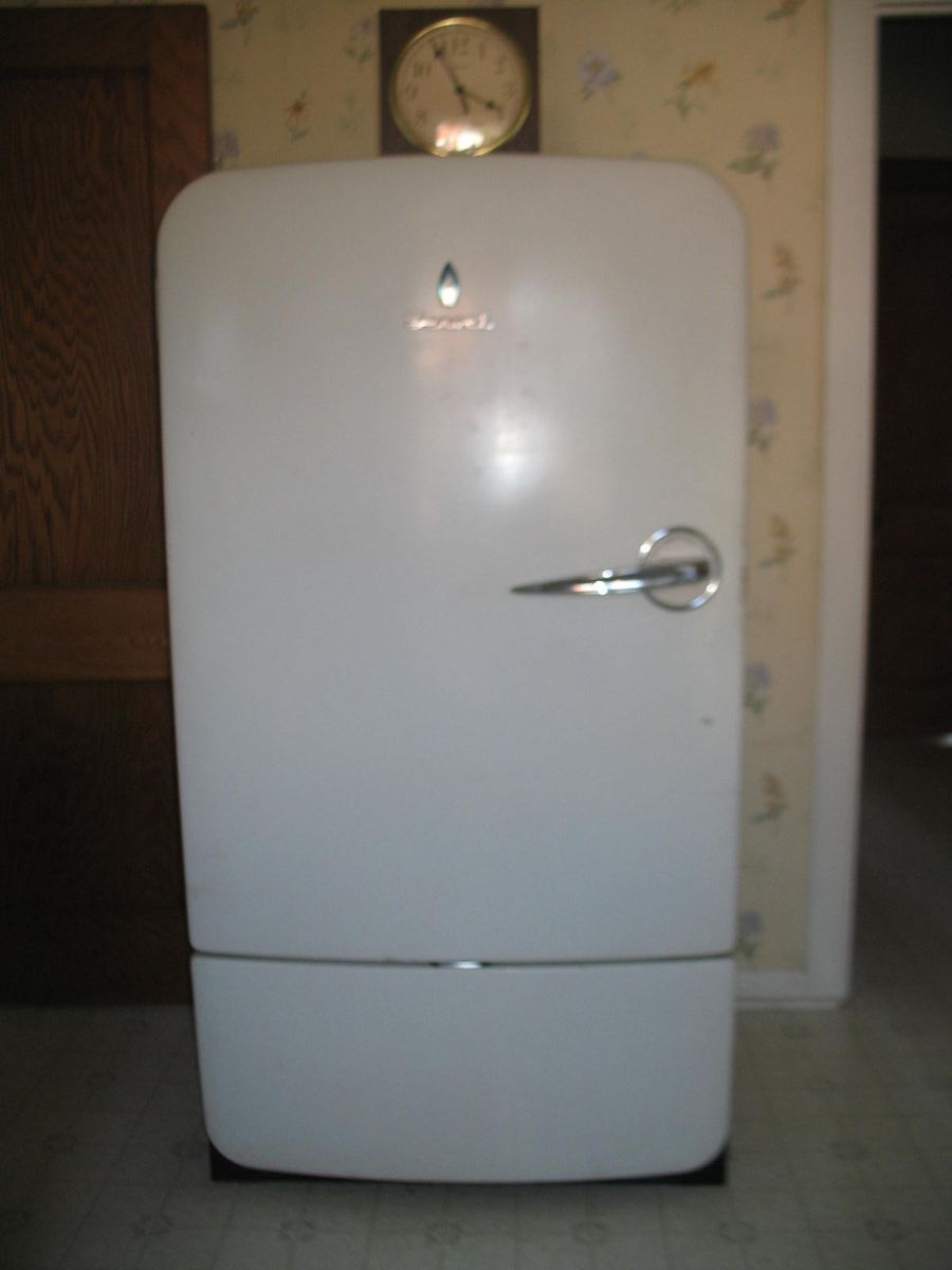 Vintage Antique Refrigerator 1950 Servel Gas Powered w Propane Adapter ...