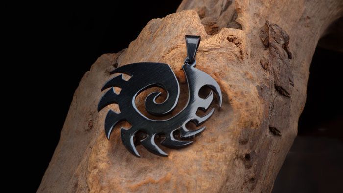 Starcraft II 2 Zerg Titanium Necklace Starcraft Buy