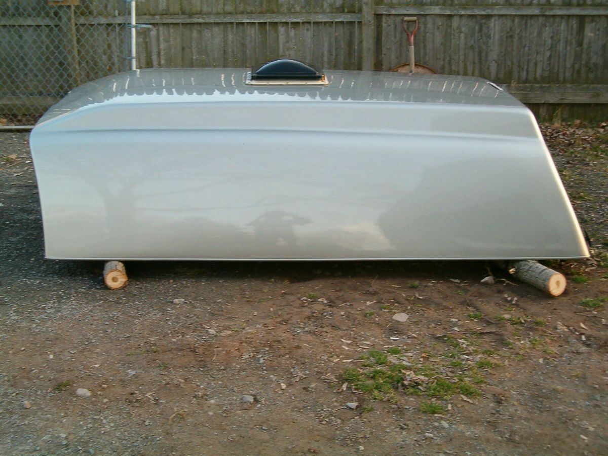 2006 Chevy Silverado Astro 8ft fiberglass Truck Bed Cap Topper