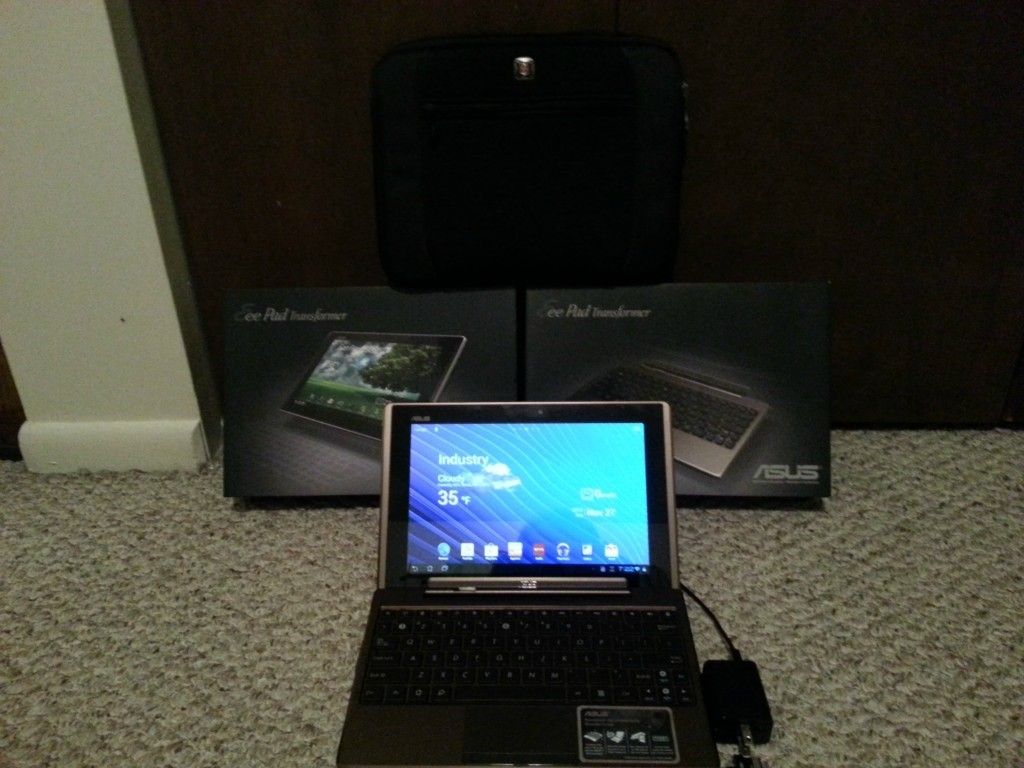 ASUS Transformer TF101 16GB Keyboard dock Accessories Bundle