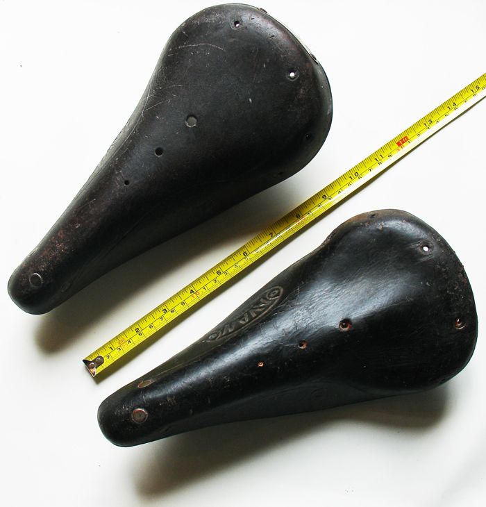 Old Argentine Avan Two Leather Racing Bicycle Bike Seats